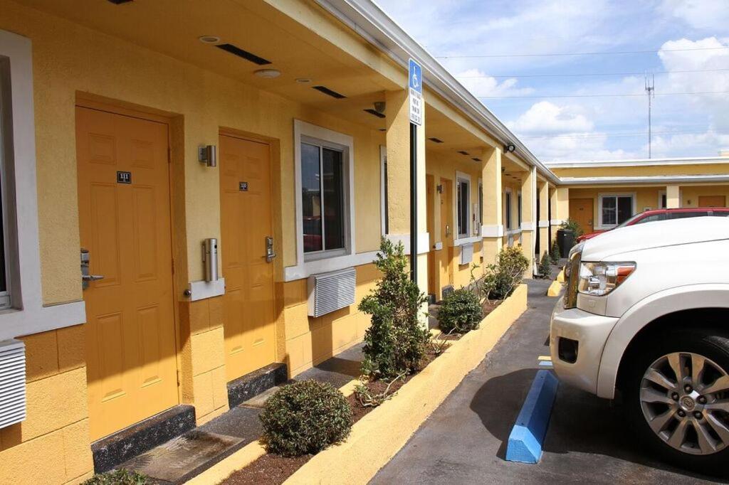 Belvedere Inn มิรามาร์ ภายนอก รูปภาพ